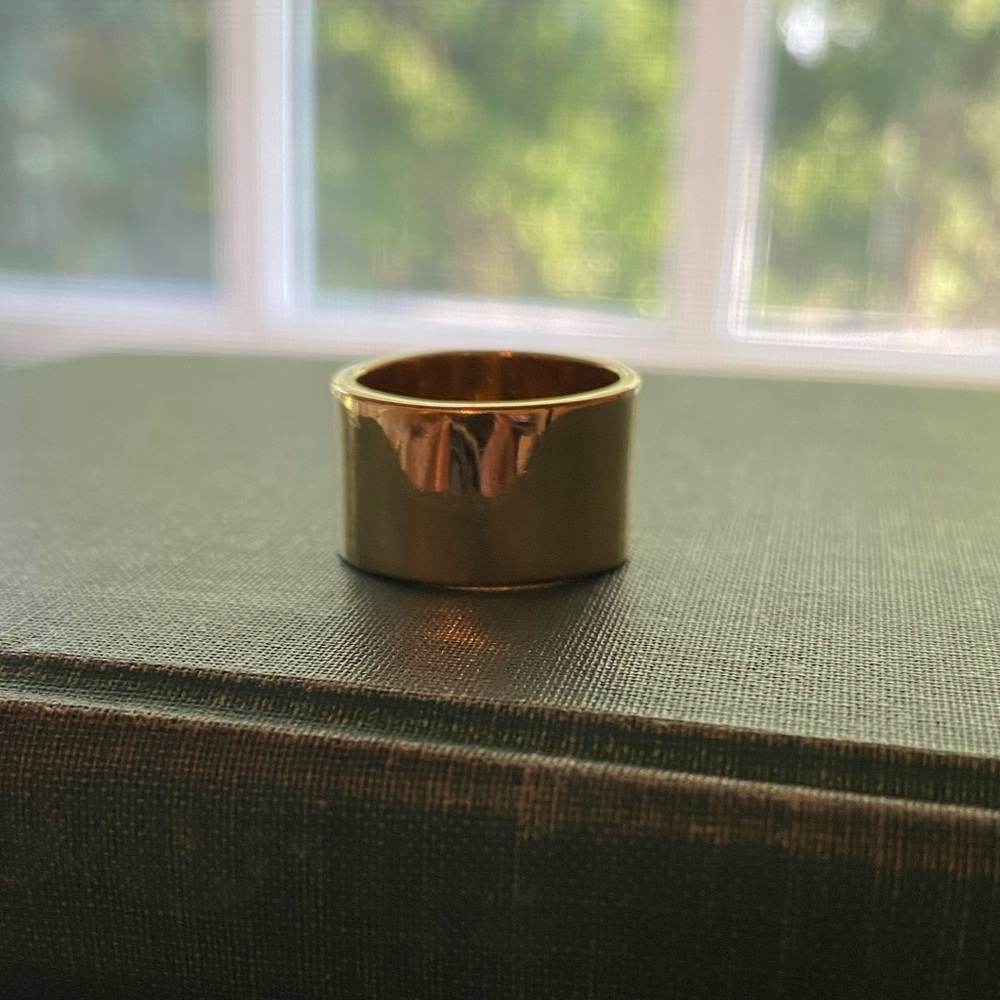 Ring - Picture 2 of 4